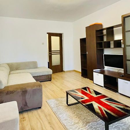 Apartament Central Apartman Jászvásár Kültér fotó