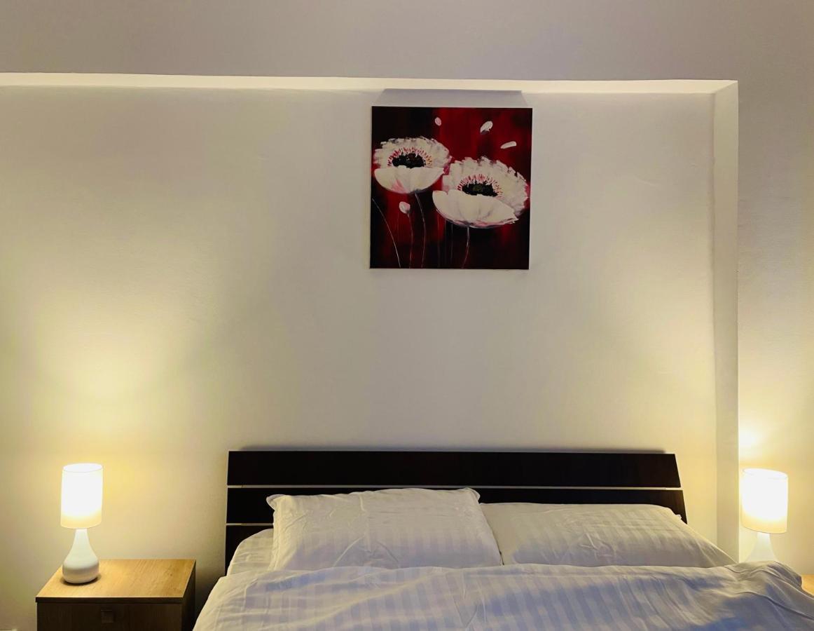 Apartament Central Apartman Jászvásár Kültér fotó