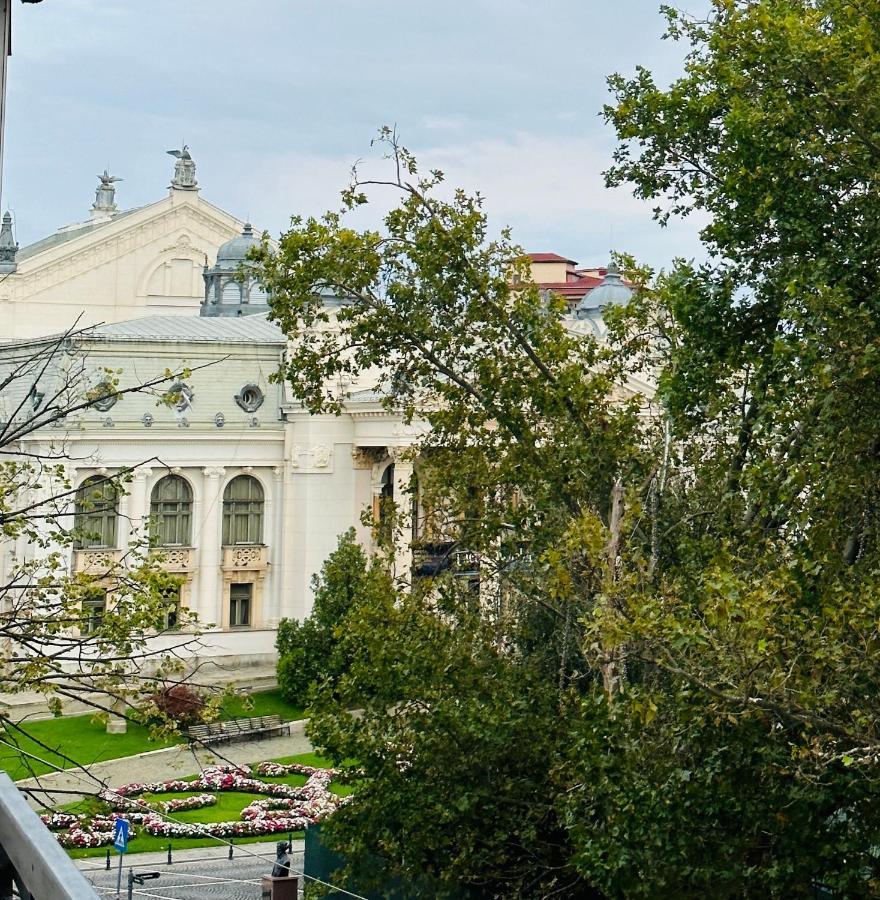 Apartament Central Apartman Jászvásár Kültér fotó